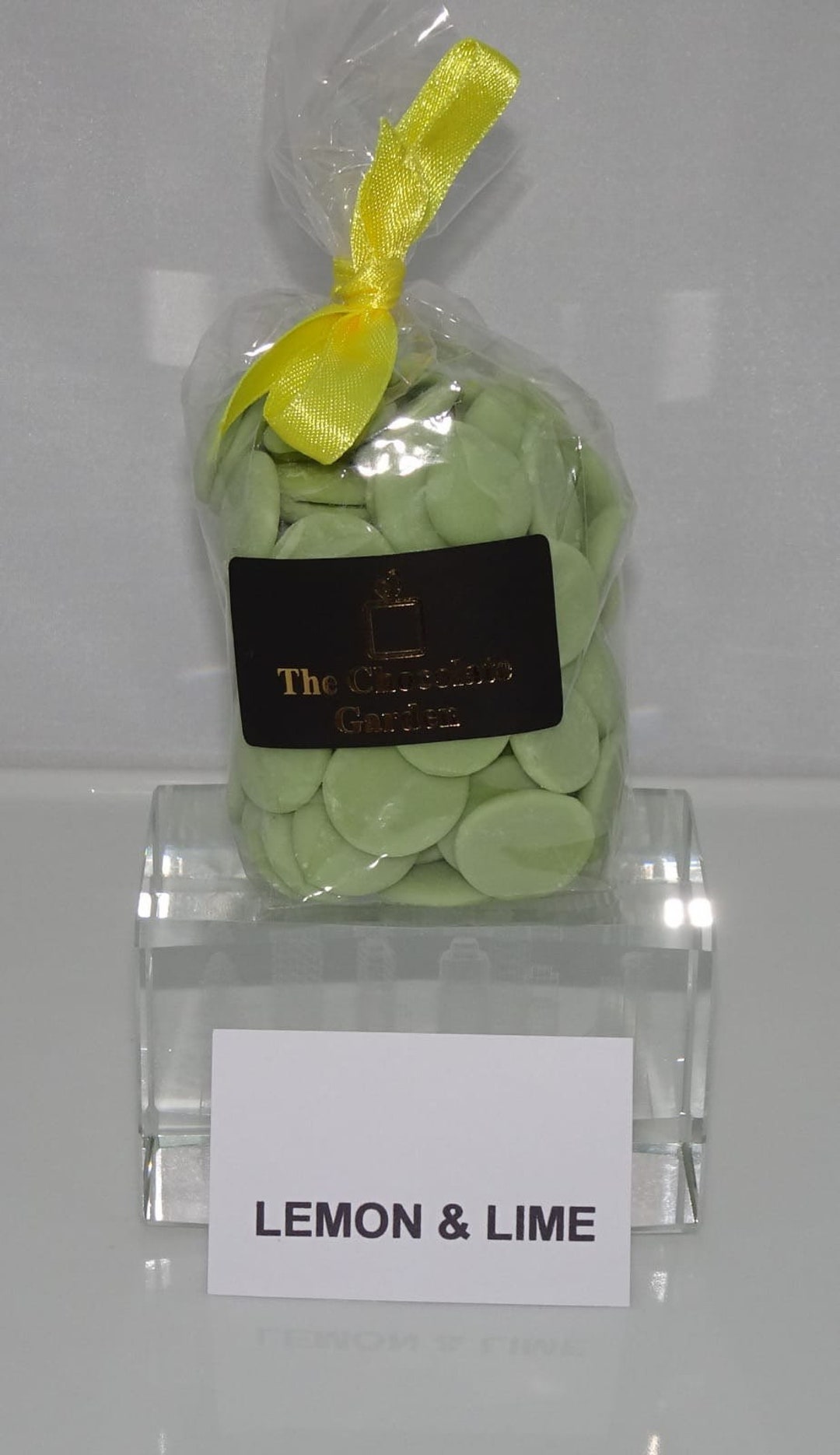 Lemon and Lime Flavour Chocolate Buttons 100g Chocolate Buttons Green ...