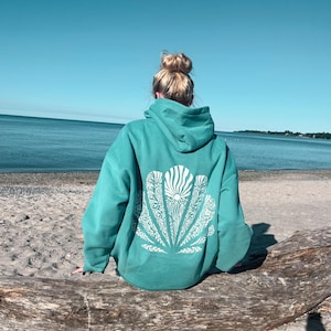 Salty Treasure Seashell Hoodie / 1pc free matching bracelet / Oversize comfortable hoodie / Nautical seashell design meant for ocean lovers