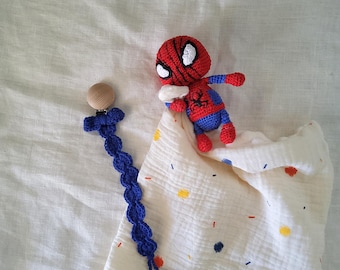 Soft swaddle blanket with crocheted SPIDERMAN, ideal for baby shower gifts, newborn photoshoots, baby room decoration...