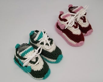 Baby booties, sneaker style