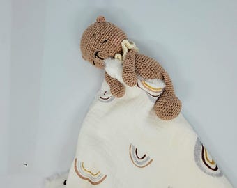 Soft swaddle blanket with crocheted teddy bear, ideal for baby shower gifts, newborn photoshoots, baby room decoration...