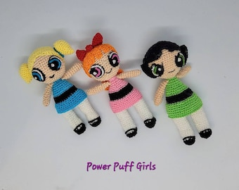 crocheted doll Queen Elisabeth