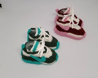 Chaussons bébé de type sneakers bas