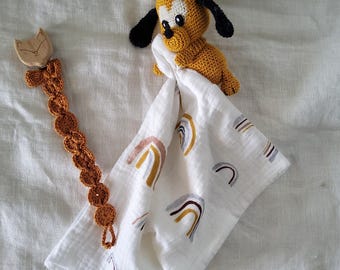 Soft swaddle blanket with crocheted Pluto, ideal for baby shower gifts, newborn photoshoots, baby room decoration...