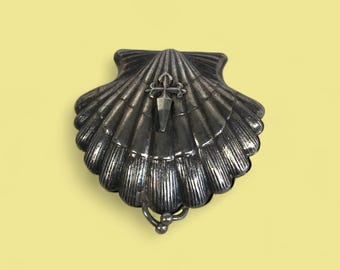 Antique Silver Shell Form Pill Box