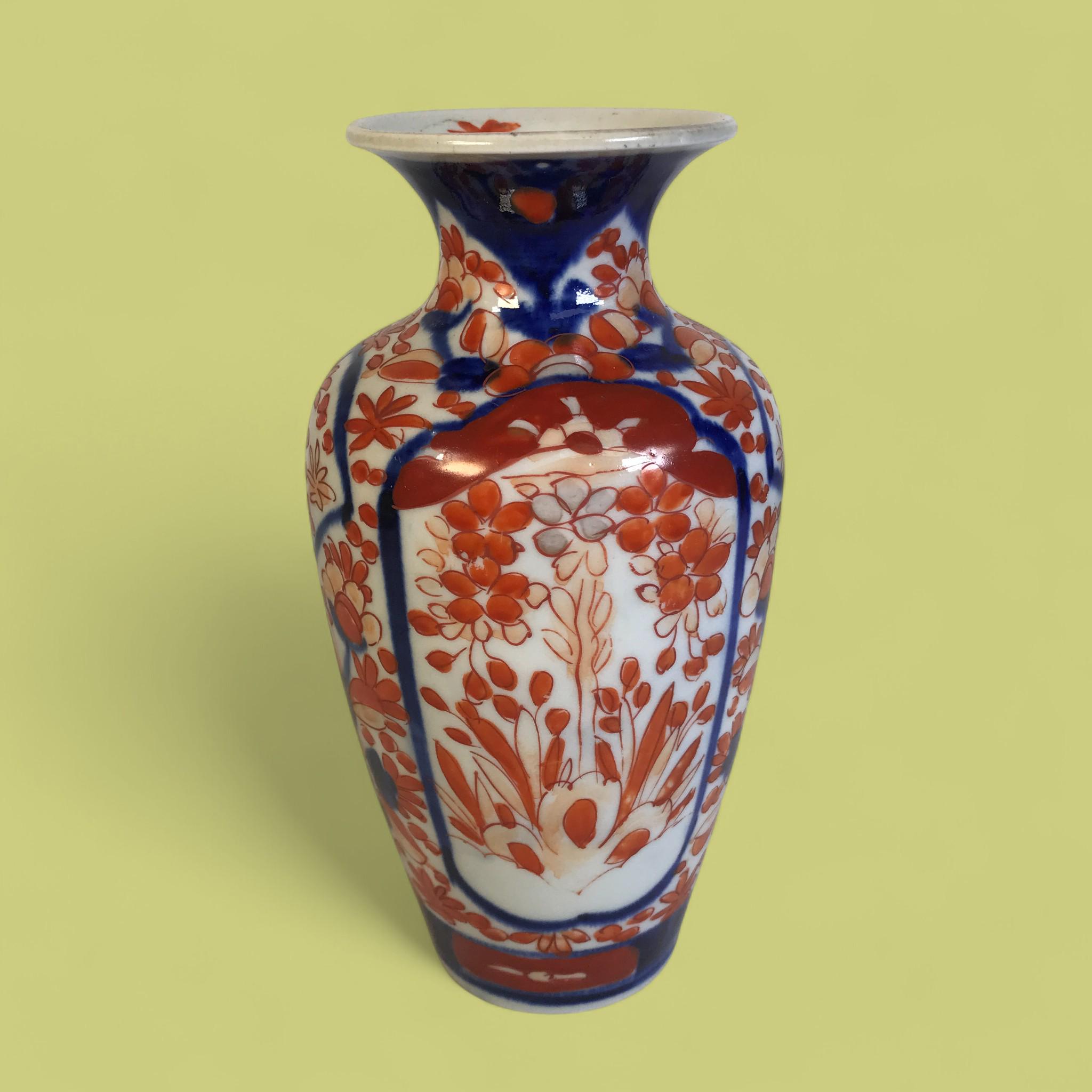 アンティークの伊万里焼花瓶 - Etsy 日本