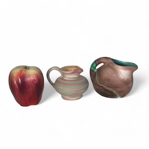 Mt. Rushmore South Dakota & Silver Spring Swirled Pottery Creamer