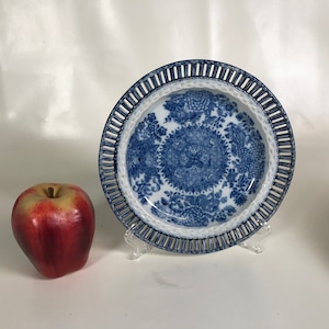 Ca. 1810 English Pearlware Blue Transferware Plate Pierced Arcaded Border