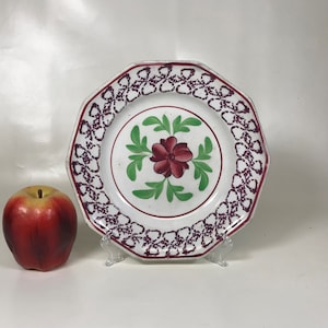 19th Century English Staffordshire Pink Luster Flower Decorated Ironstone Plate