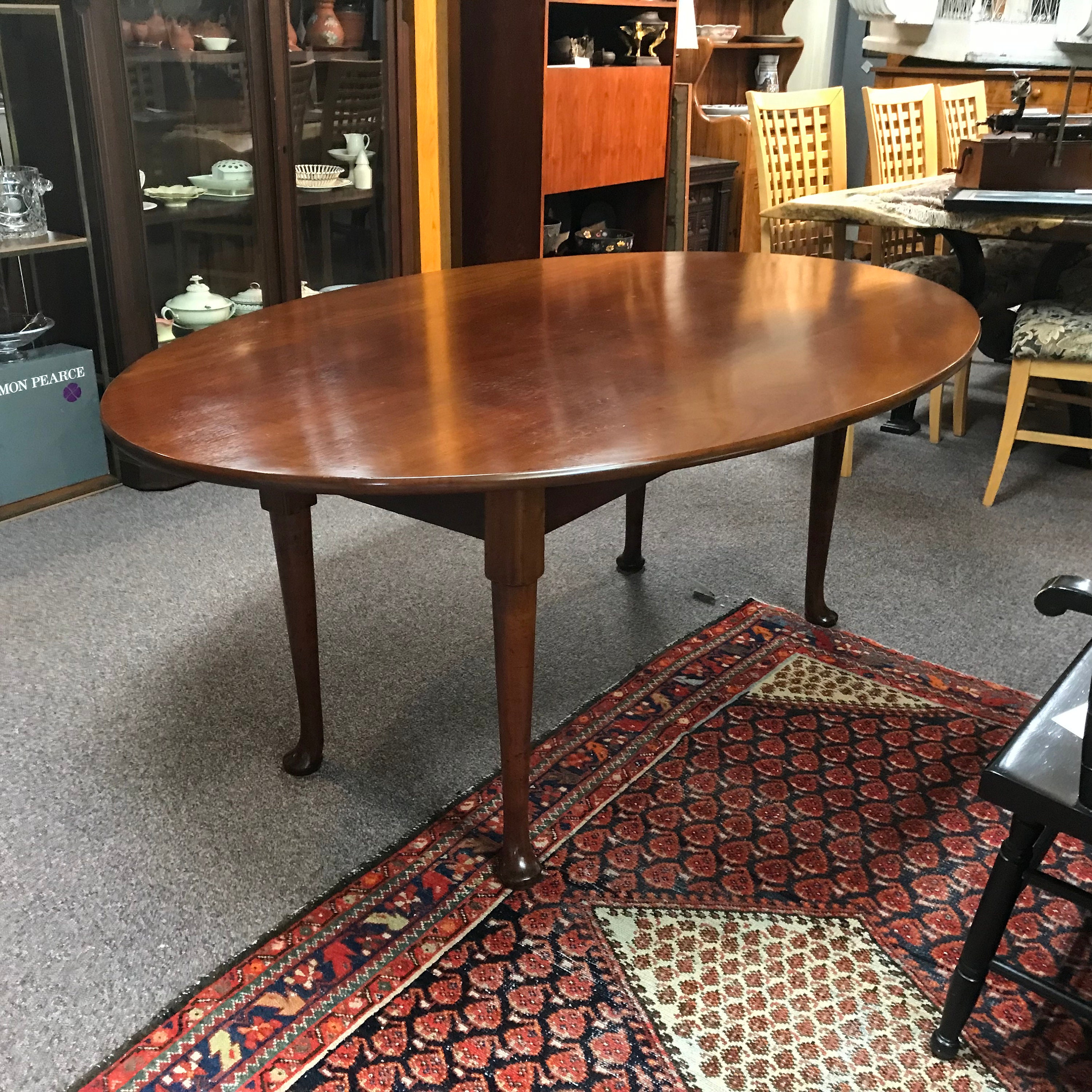 Cherry wood oval dining table deals
