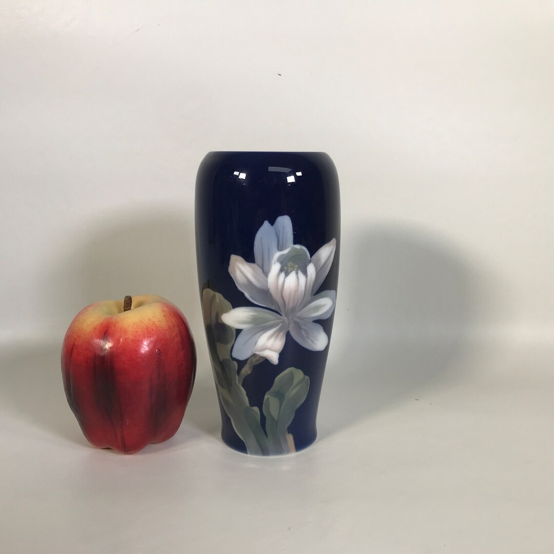 Royal Copenhagen Cobalt Blue Porcelain Vase With White Flower ...