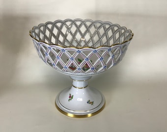 ヘレンド ヴィクトリア女王 磁器 透かし彫り 背の高い台座付きフルーツ