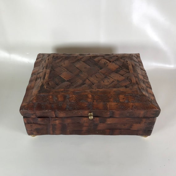 Vintage Tessellated Carved Wooden Jewelry's Box - image 2