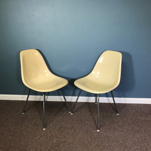 Pair of 1970s Era Eames for Herman Miller Molded Side Chairs