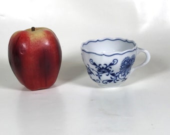 マイセン ブルーオニオン スワンハンドル デミタスカップ＆ソーサー