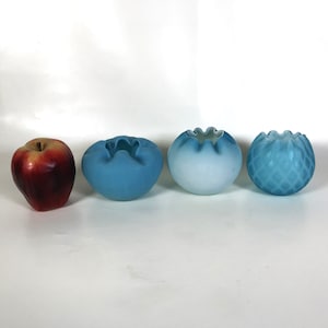 3 Piece Victorian Blue White Quilted Cased Satin Glass Vases Rose Bowl