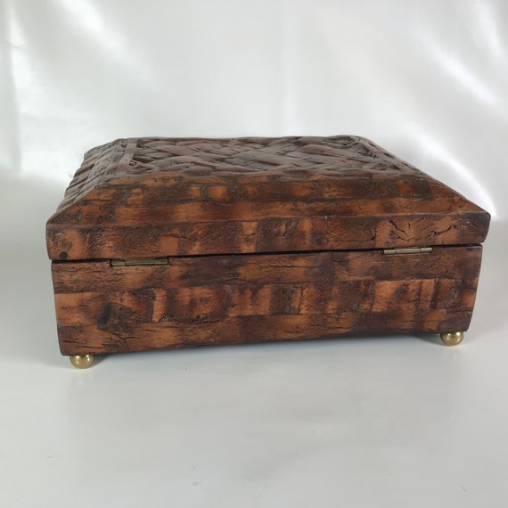 Vintage Tessellated Carved Wooden Jewelry's Box - image 4