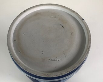 1900 年頃 ウェッジウッド ダークブルー ディップ ジャスパーウェア 1900 年頃 ウェッジウッド ダークブルー ディップ ジャスパーウェア