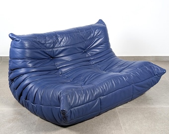 Michel Ducaroy Togo tvåsitssoffa, blått läder, Ligne Roset, Frankrike, 1980-talet