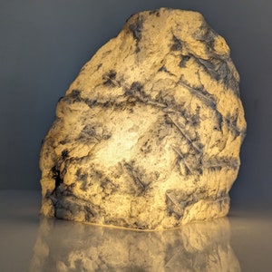 Alabaster Rock Lamp image 4