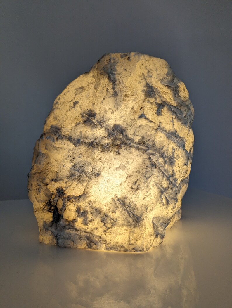 Alabaster Rock Lamp image 7