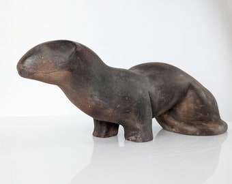 Otter animal sculpture by Elena Laverón