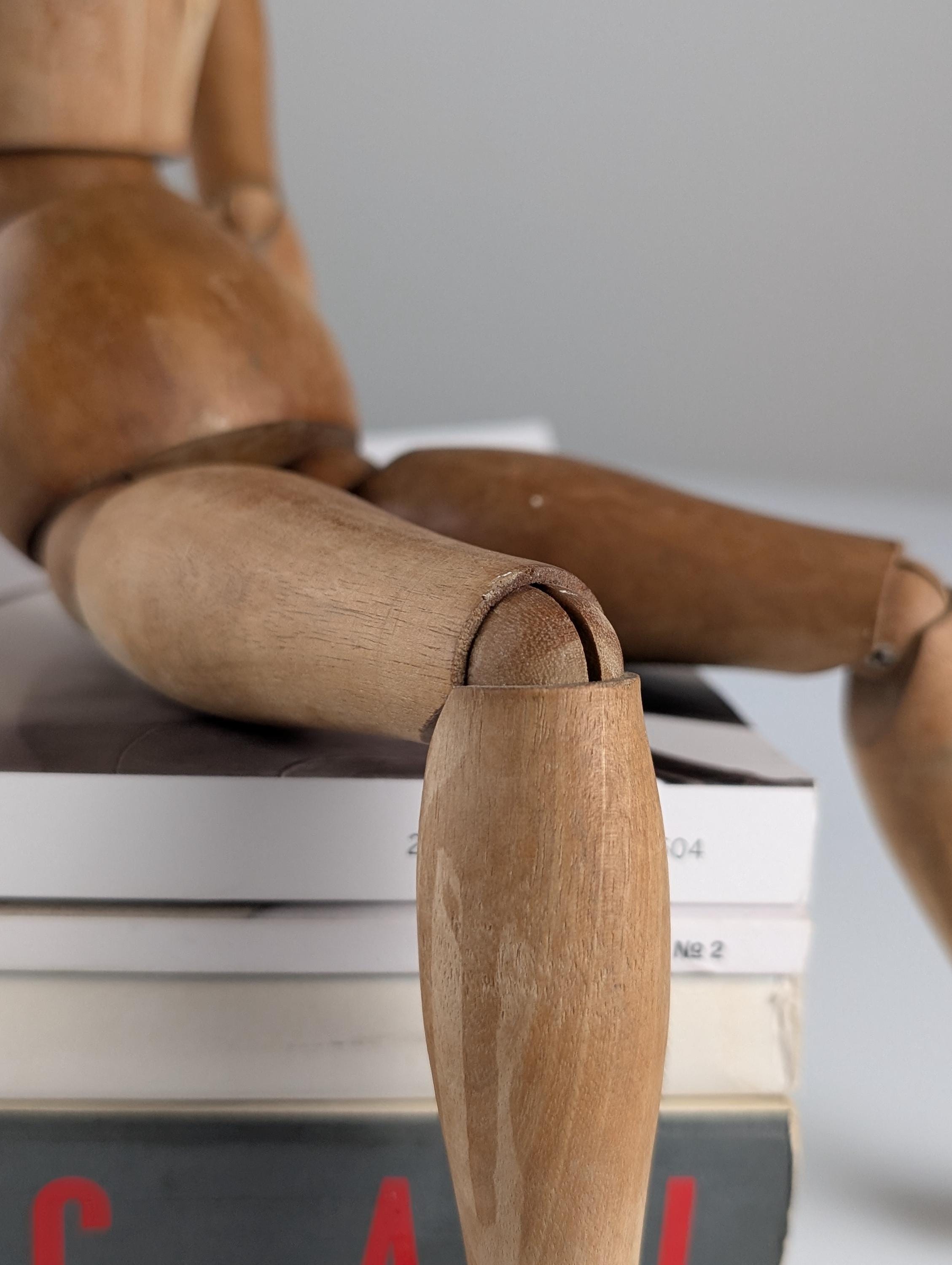 Mannequin d'artiste articulé en bois - XXe siècle - N.112147