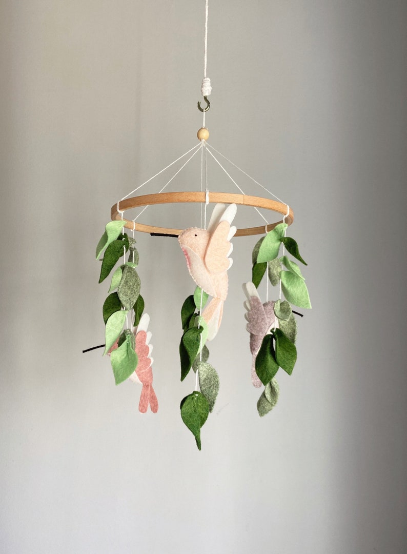 Hummingbirds Greenery Baby Mobile Woodland Baby Shower Gift Etsy