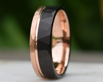 Bague martelée en tungstène 8 mm noir et or rose brossé avec touche d'or rose poli, bague pour homme, alliance pour homme