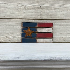 Rustic Pallet Wood Flag/Rustic Tier Tray Decor/Fourth of July Decor/Patriotic Decor/Rustic Flag
