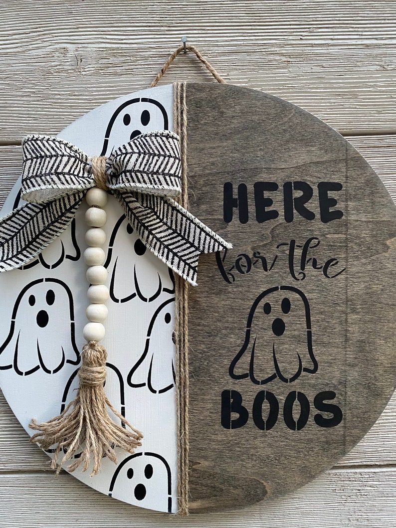 Ici pour le cintre de porte rond en bois de Boo / cintre de porte dHalloween / enseigne de décor dHalloween image 2