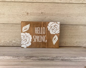 Rustic Hello Spring Wood Sign, Floral Spring Decor