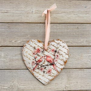Love Birds Wood Heart Wall Hanging/Rustic Wood Heart /Valentine Wood Heart Wall Hanging/Valentine Decor