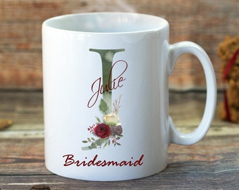 Taza de dama de honor, taza inicial personalizada, regalo de dama de honor, regalo de boda, taza inicial, taza de café personalizada, taza de monograma floral, taza de novia
