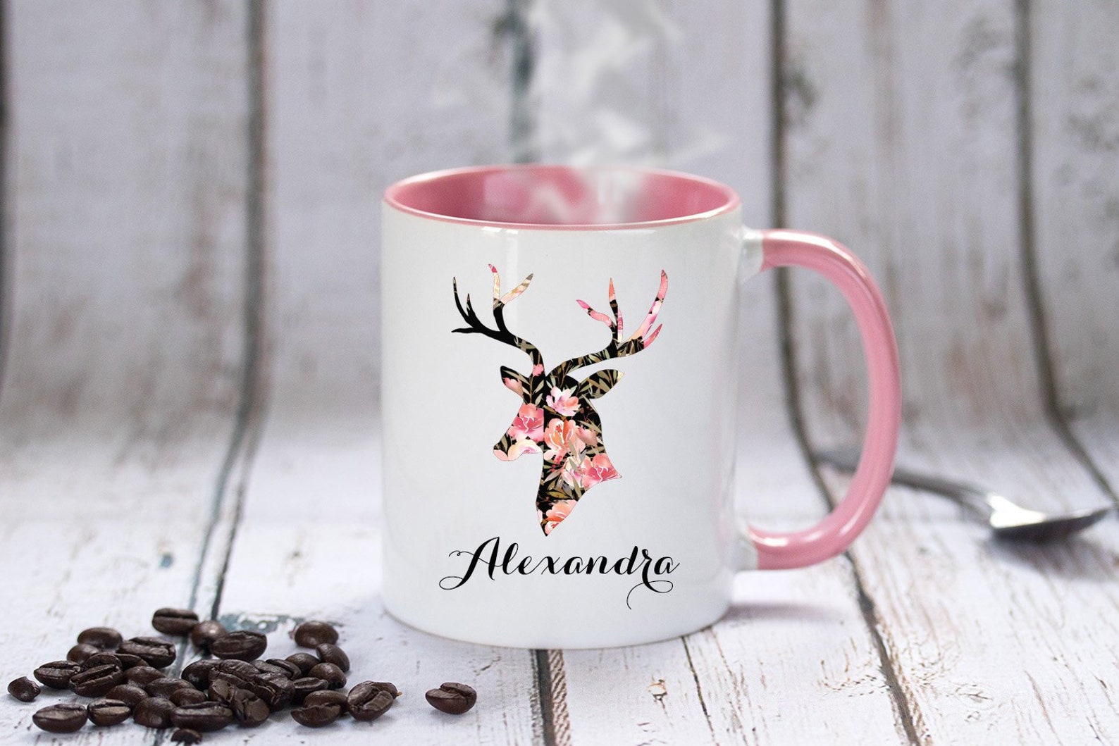 Кофейные олени. Серая чашка с оленем. Кружка олень керамика. Кружка олень двухцветная. Кружка в подарок с оленем керамика.