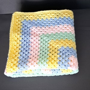 ニットベビーブランケット - ベビーカー用ブランケット - 軽量ベビースロー - ベビーシャワーギフト - 子供部屋の装飾