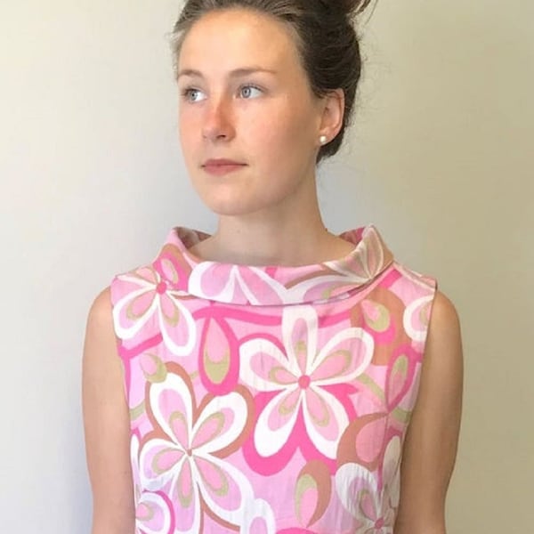 Robe fourreau rose pop-art à imprimé fleuri et brocart - Gina