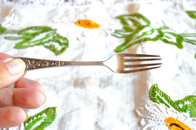 English Silver Pickle Fork Hallmarked, Edwardian 1909 Art Nouveau