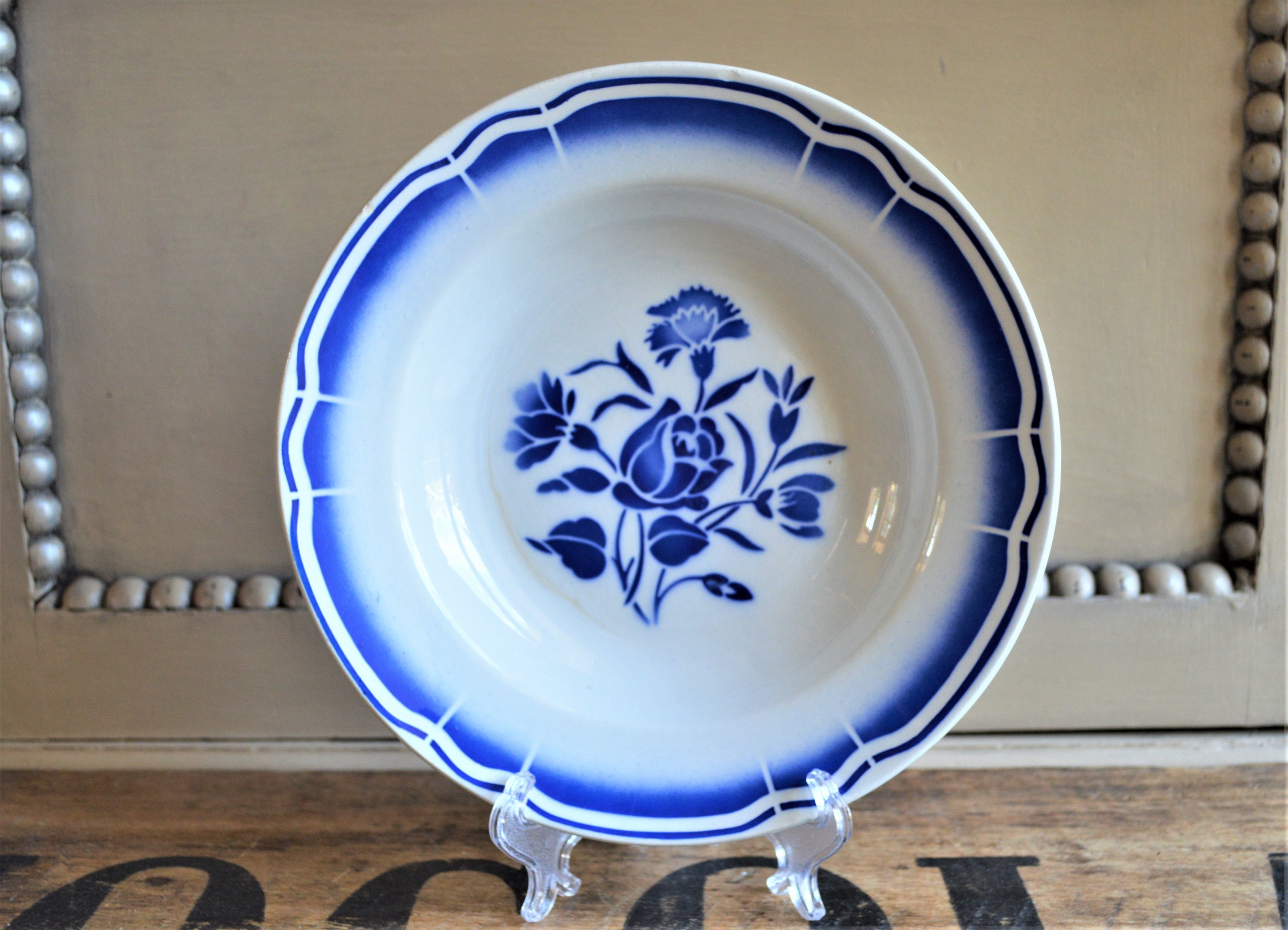 Vintage Français Bol Peu Profond, Plaque de Creuse Art Déco, en Faïence, Rose Bleue, Décor Cuisine F