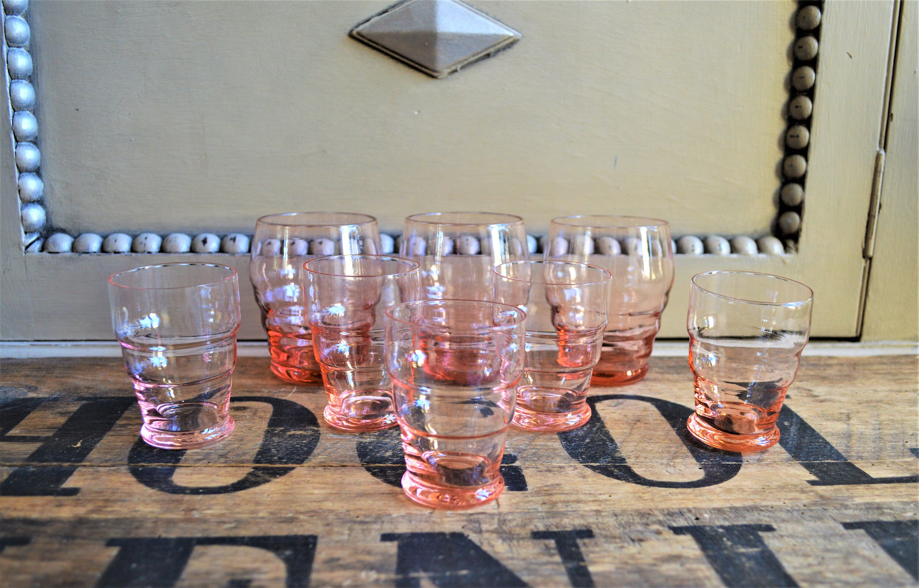 Verres à Vin Pink Français X 8, Années 1930-50, Soufflé La Main, 3, Liqueur 5, Verre Côtelé, Bar Rus