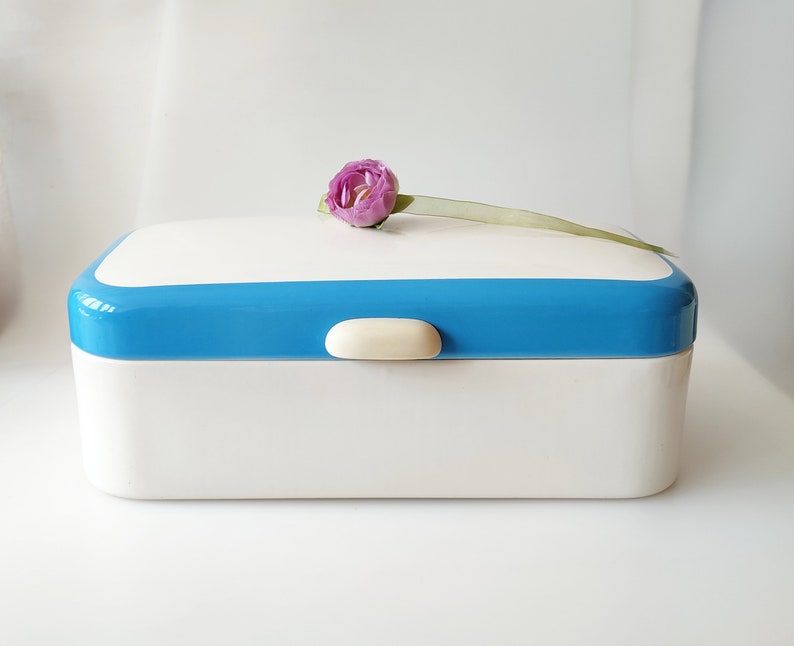 Vintage Enamel Bread Box Rounded Corners - Ca 1950 White Blue Baby Blue ...