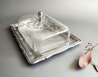 Antique Art Nouveau butter dish, cheese dish, generous size, solid crystal glass dome, circa 1900, 3-piece set with chrome base – a real eye-catcher!