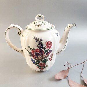Vintage Villeroy & Boch porslins-tekanna, gammal Strasbourg, 1970-talet, Tyskland, underglasyr, utmärkt skick, Tulip Rose