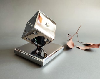 Vintage cube with pedestal, chrome high-gloss, solid, 1970s/1980s, freshly polished, collector's item, top condition, very solid, eye-catching gift.