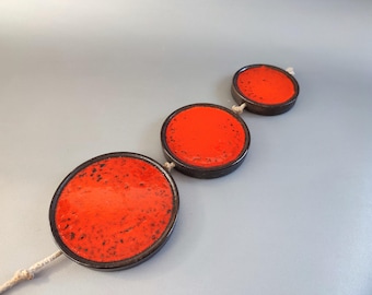 Fat Lava Ceramano Red Series Garnet Vintage Wall Hanging Tile Red Black 1970s TOP Condition Wall Hanging Circles