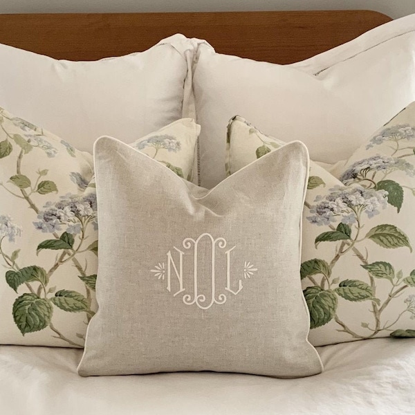 Embroidered Pillow Cover-Large Monogram Pillow-Lumbar Pillow-Monogrammed Bed pillow-Monogrammed Linen Pillow-Farmhouse Pillow