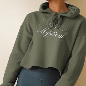 Sudadera con capucha y corte de otoño mágico y adorable Sé místico