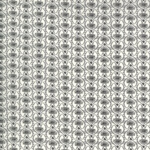 Peut inclure: Un tissu blanc avec un motif répétitif de petites fleurs grises et de vignes. Le motif est symétrique et crée un aspect délicat et élégant.