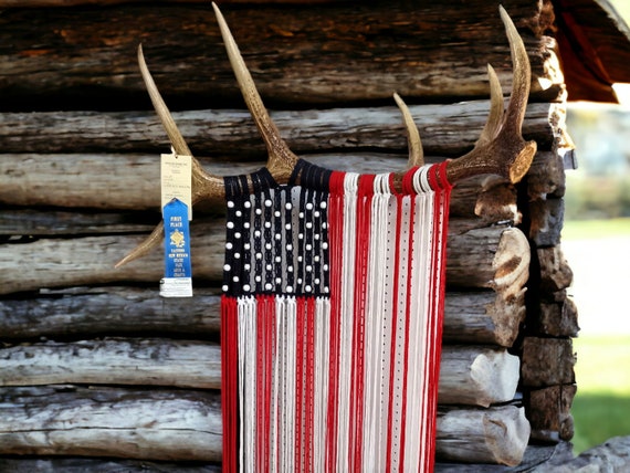 Elk Antler Macrame American Flag, Patriotic Flag, Antler Wall Decor, Elk Antler Home Decor, American Flag Art, Antler Art, Macrame Gift