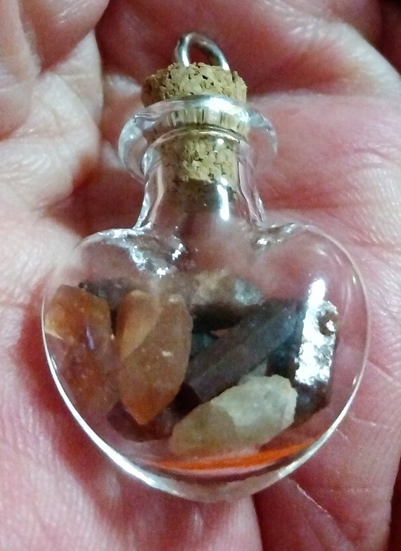 Pecos Valley Diamonds, Heart Shaped Bottle, Quarts Crystals, Double Terminated Diamonds, New Mexico Diamonds, NM Gifts